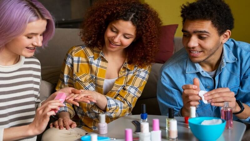 5 great tips for those considering opening a nail salon